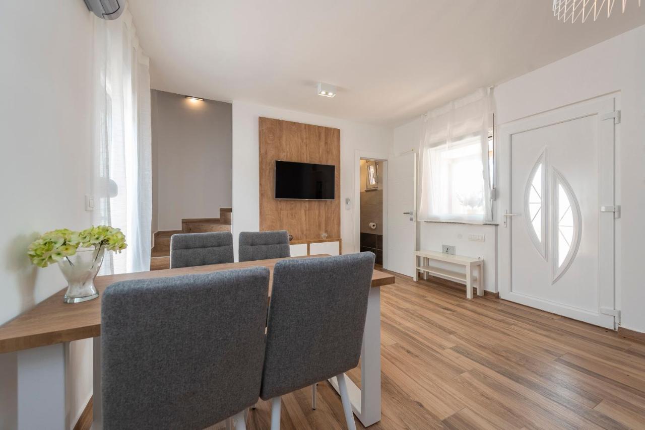 Luxury Apartments - La Vir 1 & 2 Exteriér fotografie